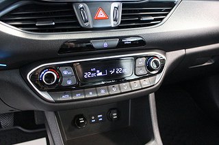 Halvkombi Hyundai i30 15 av 16