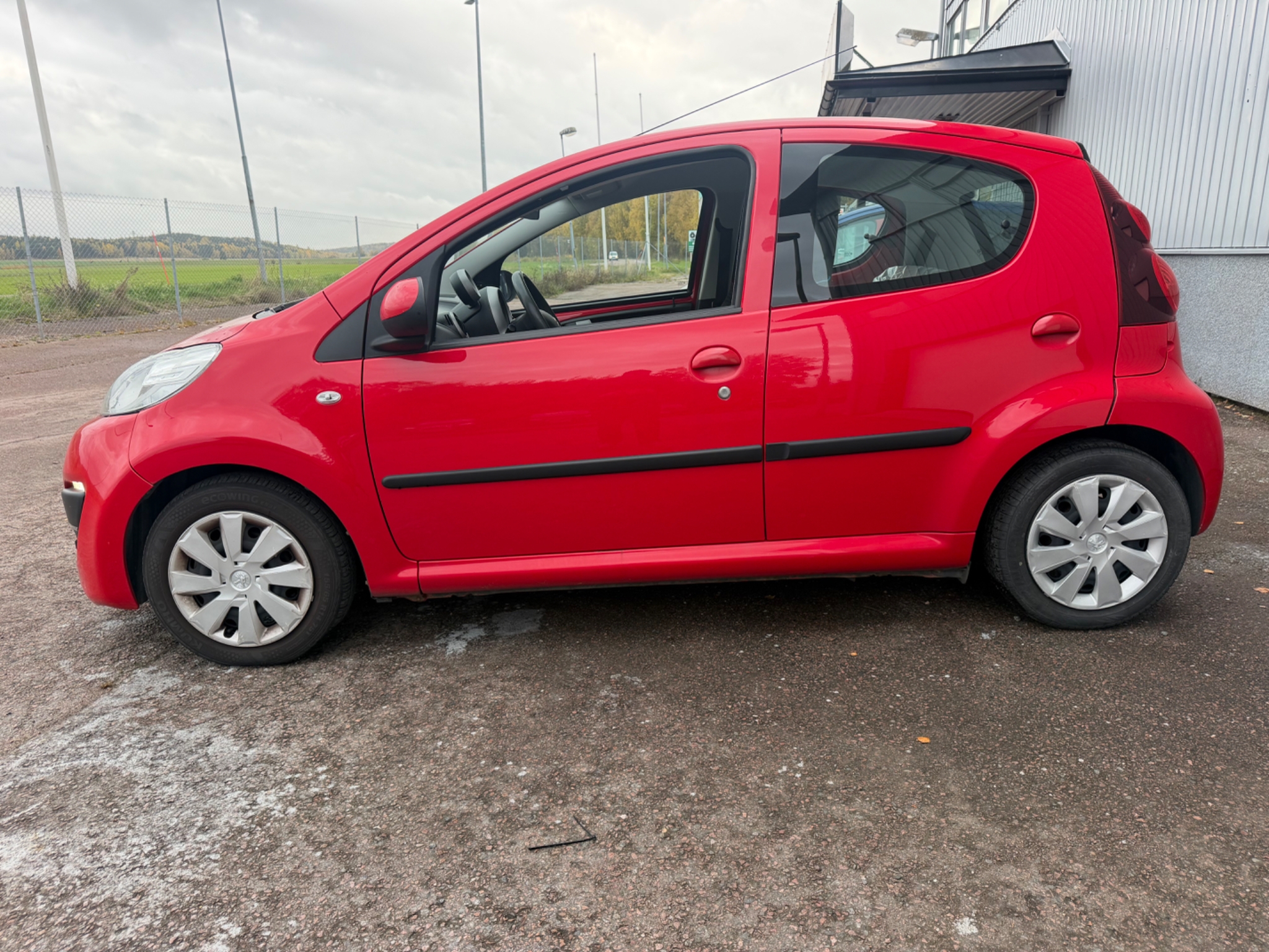 Peugeot 107 2012, bild 6/10