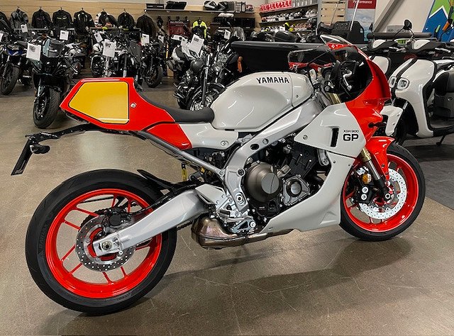 Yamaha XSR900 GP ABS TAIL TIDY 34 MIL EXTRA KÅPA