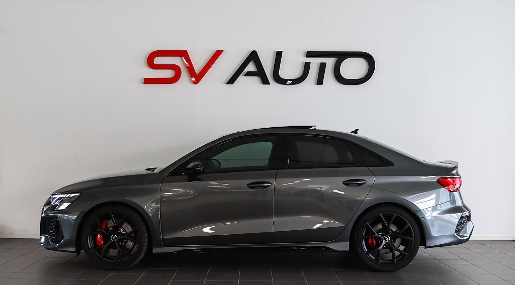 Audi RS3 Sedan RS-design Pano RS-avgas 360° Matrix B&O
