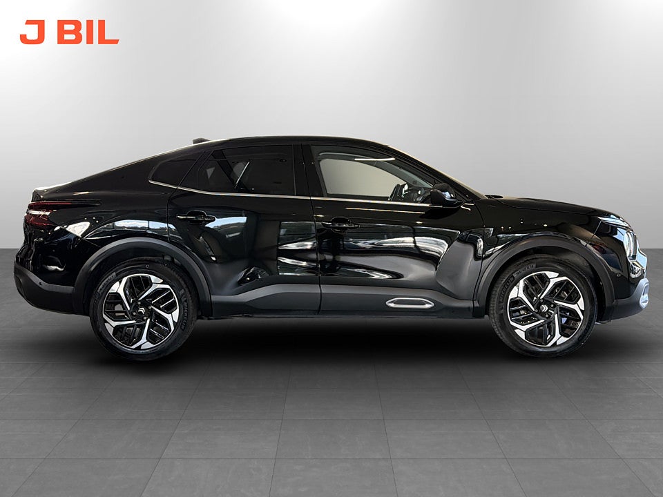 Bild på Citroën C4-X Shine 1.2 PT 130hk Aut B-KAMERA HUD RATTVÄRME