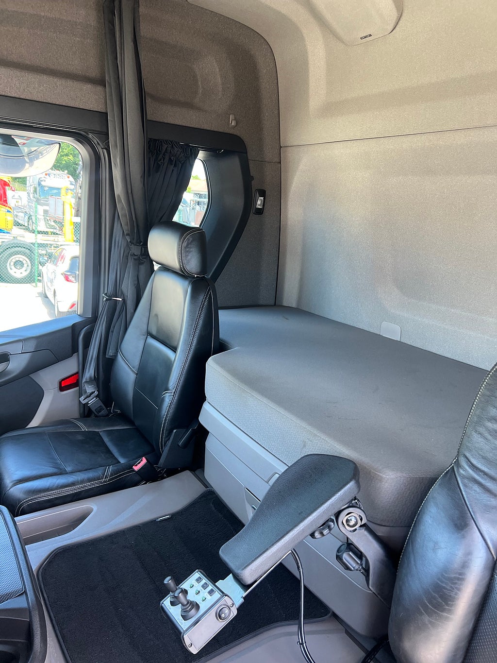 Scania G450 6x2*4 XT Lastväxlare, Fullt Plogutrustad