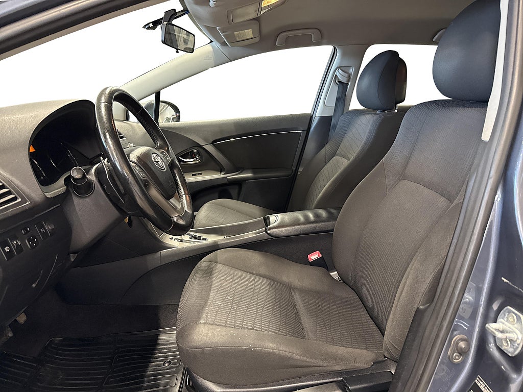 Toyota Avensis 2009 - miniatyr 2