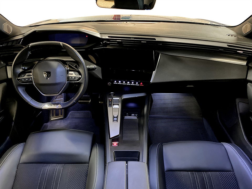 Bild på Peugeot 408 GT 1.2 PT 130hk Aut ELSTOL ELBAKLUCKA BACKKAMERA