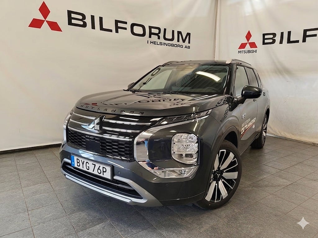 Mitsubishi Outlander INSTYLE PHEV 2 TONE PHEV 85 km "Ink Vinterhjul"
