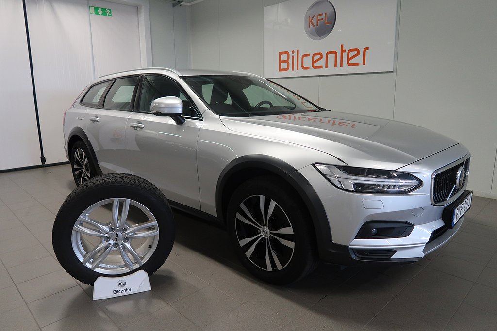 Volvo V90 Cross Country B4 AWD Navi-Kamera-Skinn-VoC SoV Nyservad