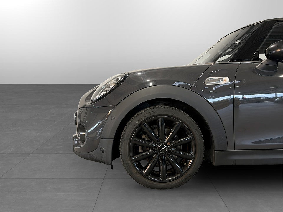 Bild på MINI Cooper S 3D 192hk Aut P-SENSORER FARTHÅLLARE KEYLESS