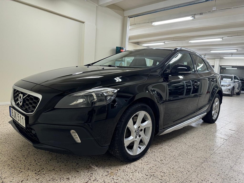 Volvo V40 Cross Country Polestar Optimering D3 177hk/Värmare/Nav /P-s