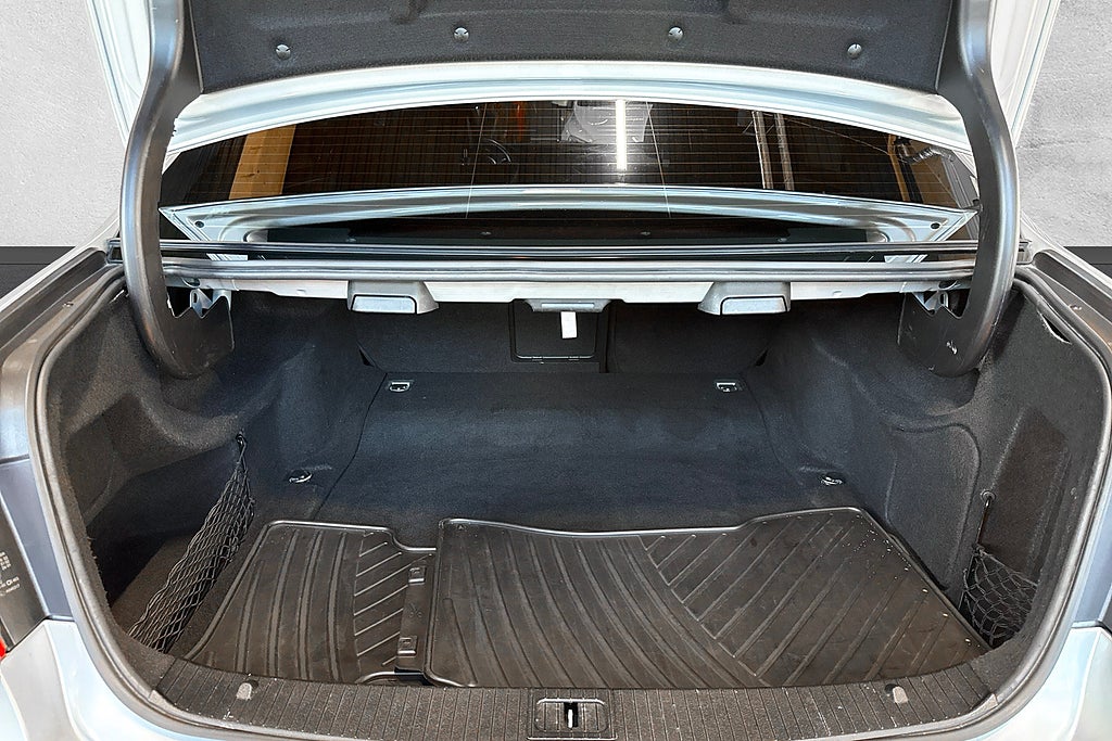 Mercedes-Benz E 220 CDI BlueEFFICIENCY Plus Avantgarde AMG Välservad