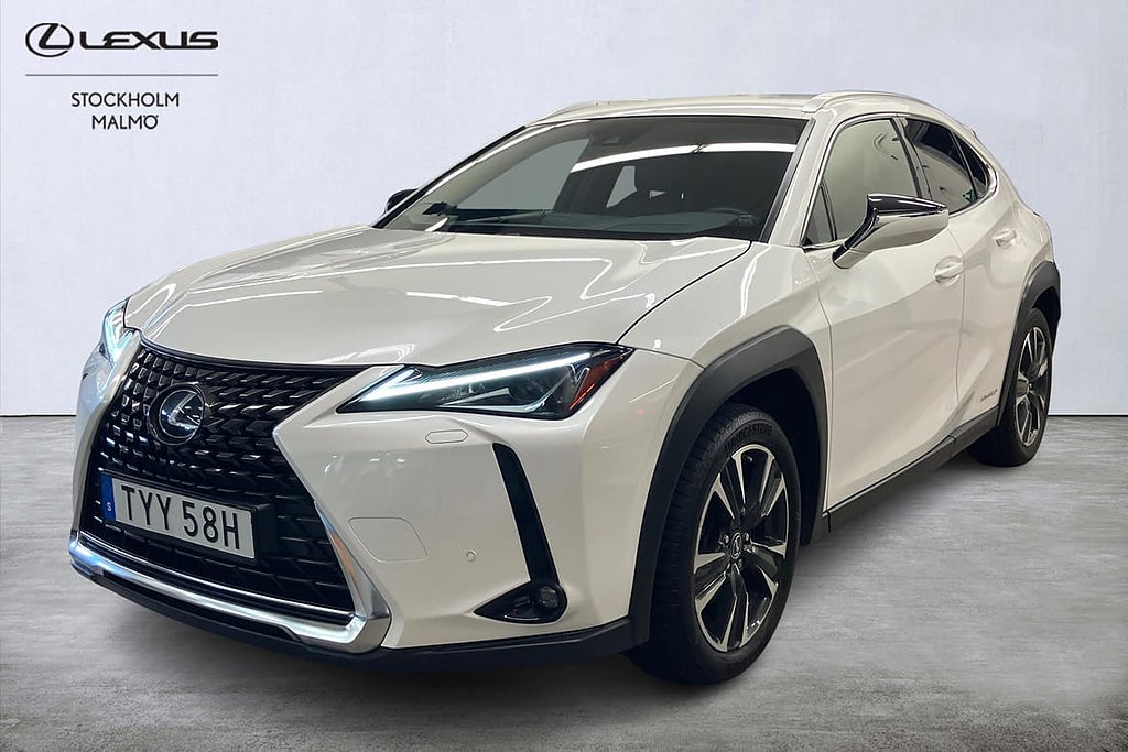 Lexus UX Premium Teknikpaket E-Four 184hk Drag Keyless B-...