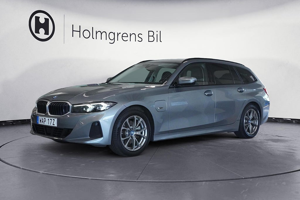 BMW 330e Touring Drag Comf. Access Tonat Adaptiv Stop Go