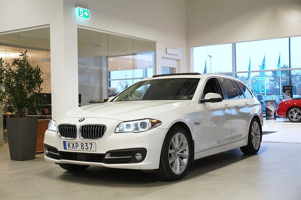 BMW 520 d xDrive Touring 3,65% ränta Pano Kamera Drag HUD DA Softclose