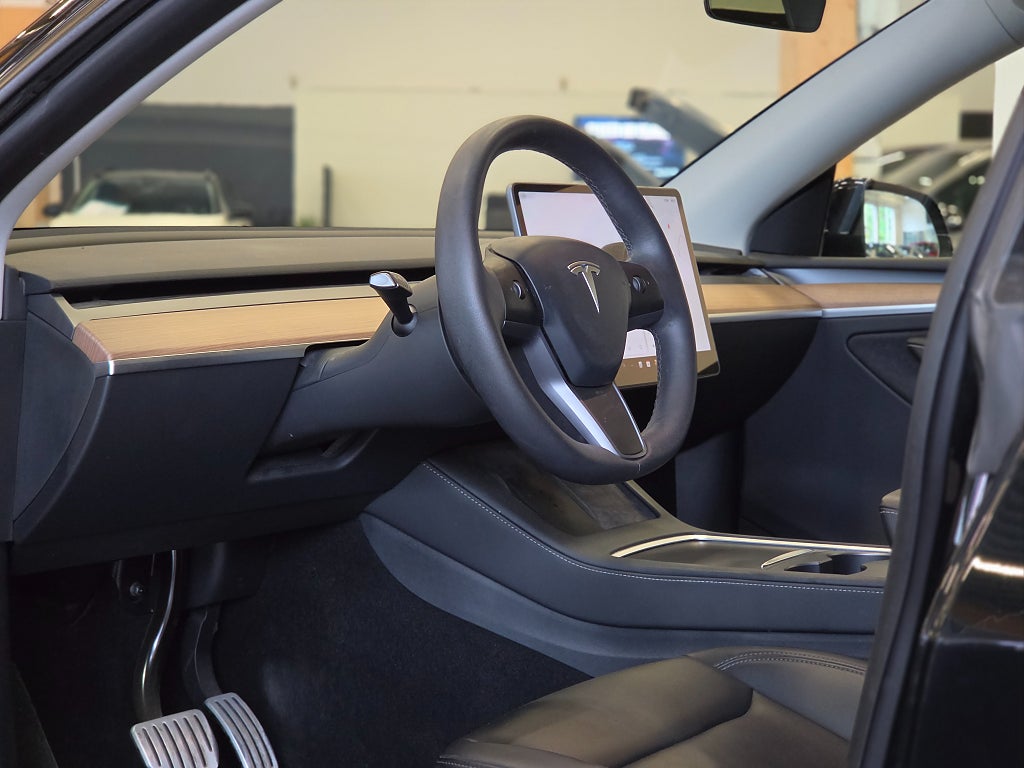 Tesla Model Y Performance
