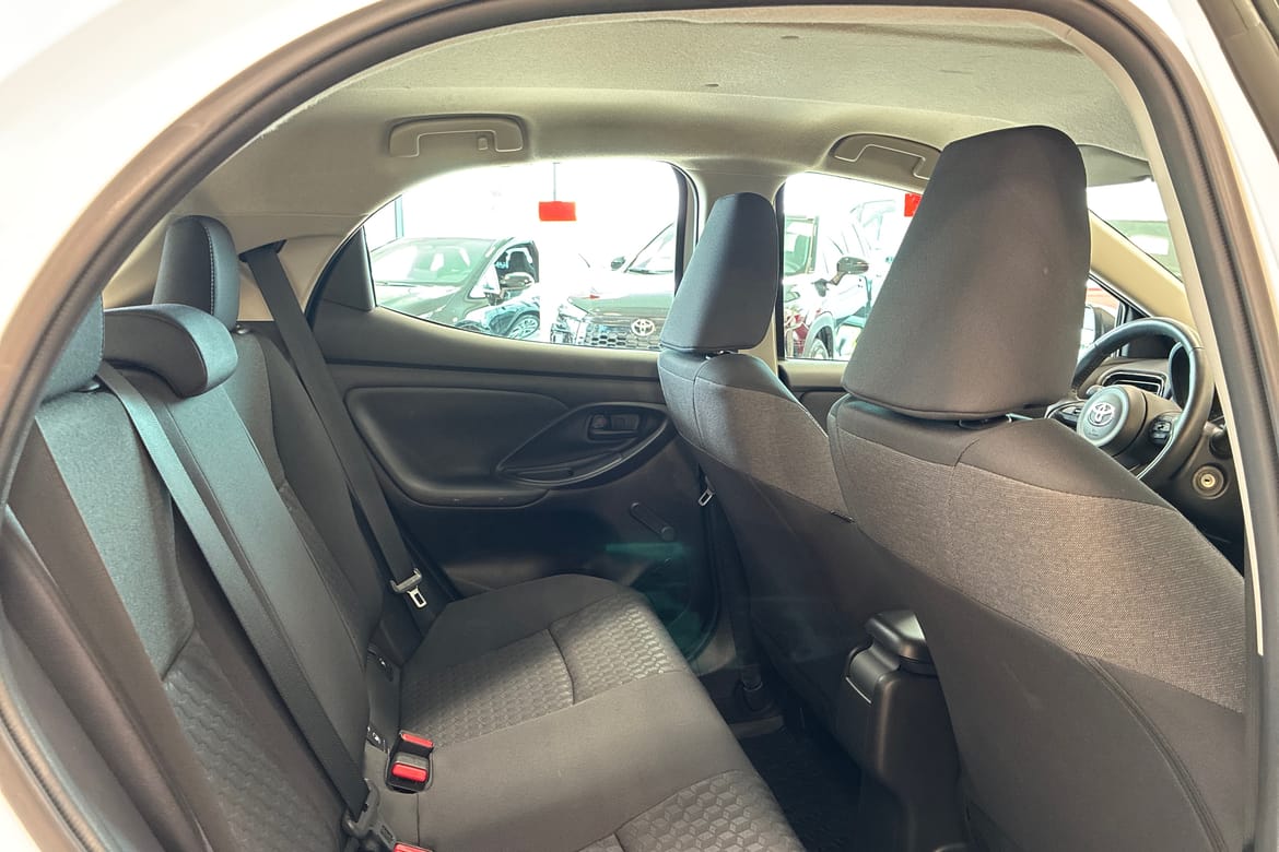 Toyota Yaris 2024, bild 7/10