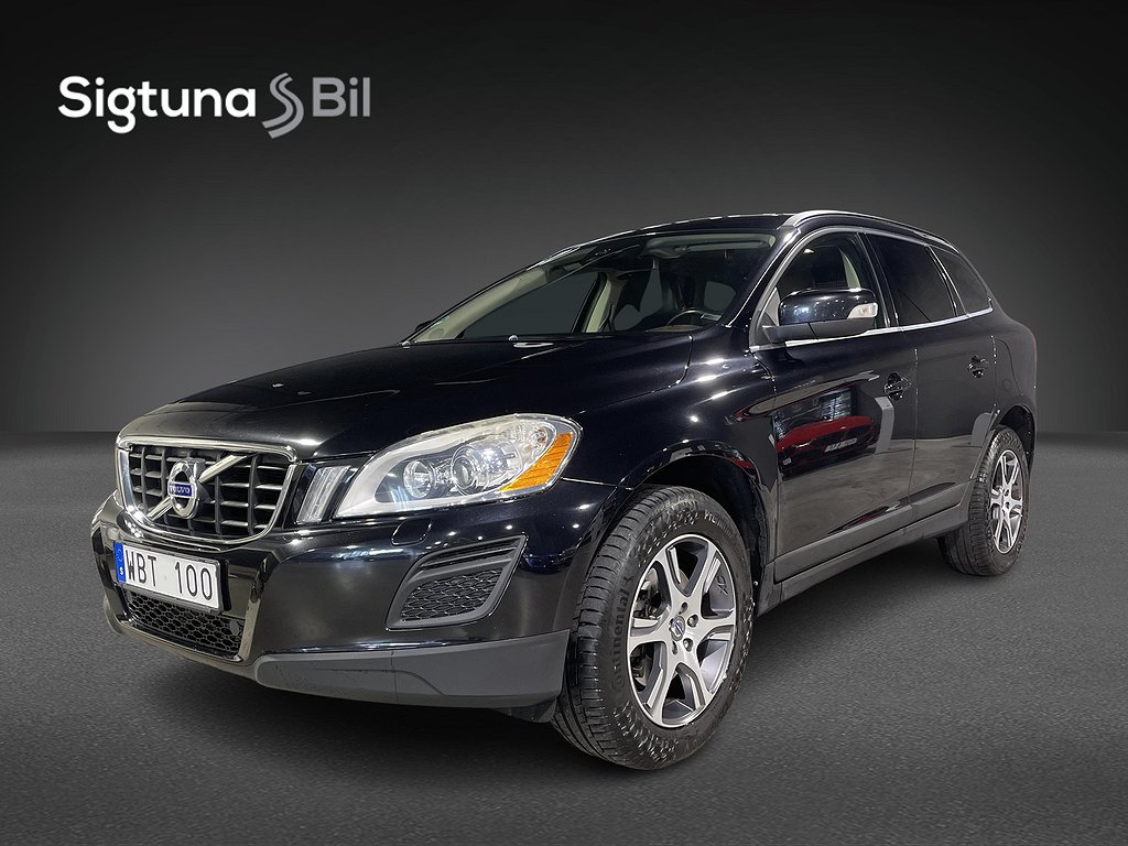 Volvo XC60 D4 AWD Geartronic / Panorama / Drag / Helskinn 