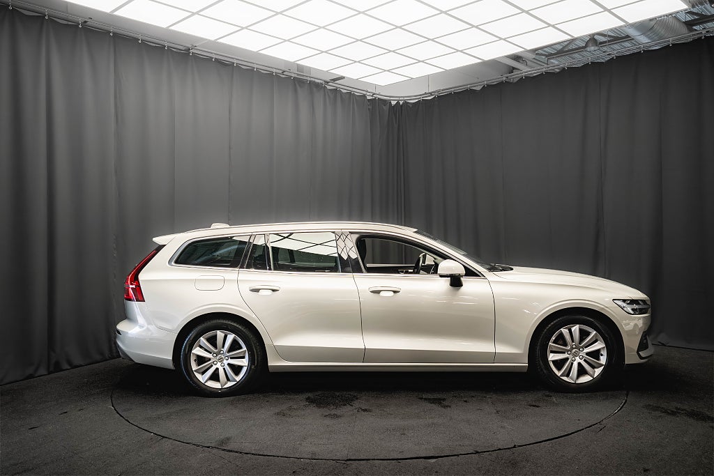Volvo V60 B4 DRAG KAMERA D-VÄRMARE KEYLESS 1-ÄGARE MOMS 197hk
