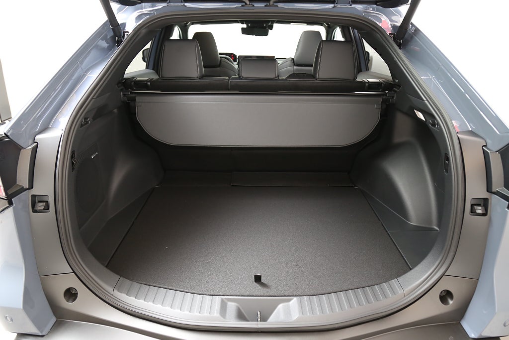 Subaru Solterra Touring + |  XT 74.7 kWh AWD 2026