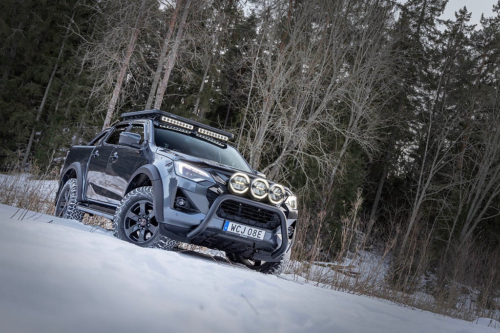 Isuzu D-Max XRX CNG | 3 495:-/mån | Årsskatt 4 243 kr