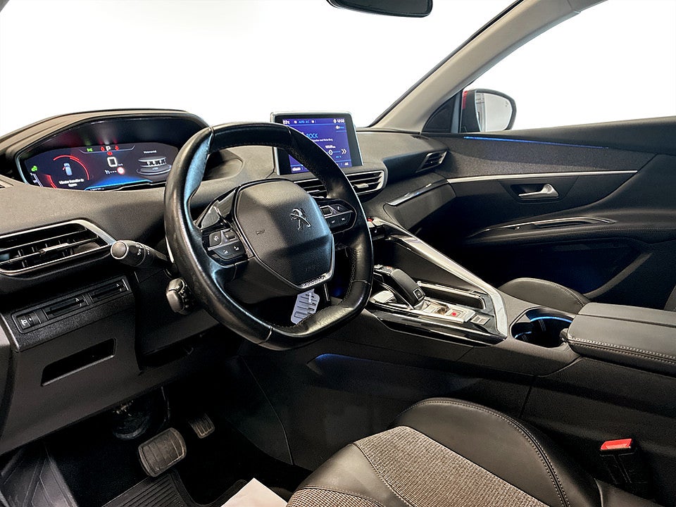 Bild på Peugeot 3008 Allure 1.2 PT 130hk Aut P-SENSORER