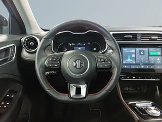 MG ZS EV Long Range  Pvärm GPS Kamera Carplay S/V-hjul MOMS – bild 9