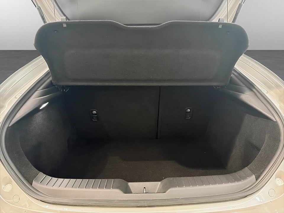 Bild på Mazda 3 Hatcback 2.0 SKYACTIV-G M 150hk Aut B-KAMERA RATTVÄRME