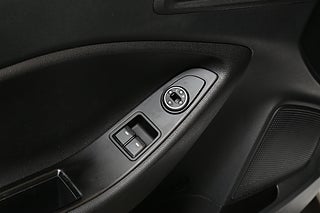 Halvkombi Hyundai i20 11 av 24