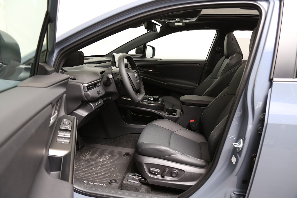 Subaru Solterra Touring + |  XT 74.7 kWh AWD