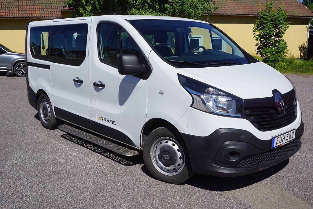 Renault Trafic Kombi 2.7t 1.6 dCi 9-Sits Drag Värmare