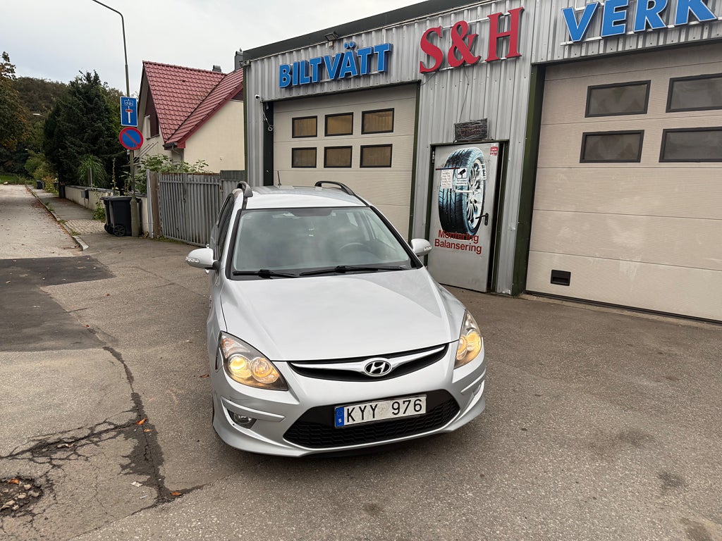 Hyundai i30 cw 1.6 CRDi Business Euro 4,Ny besiktad,Ny servad 