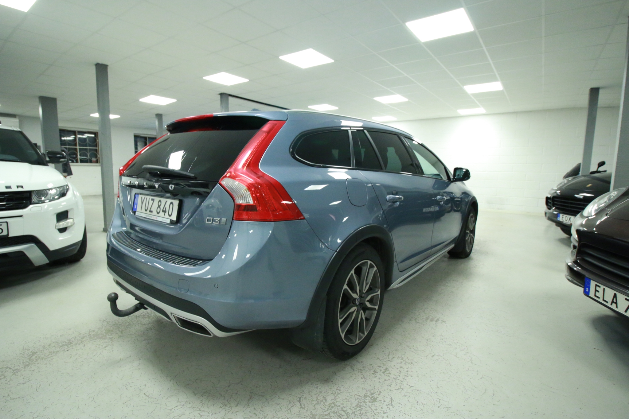 Volvo V60 Cross Country 2018, bild 4/44