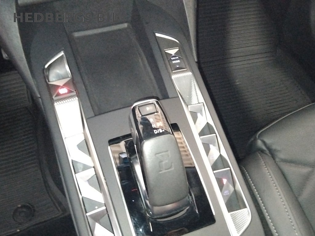 DS 3 Crossback E-TENSE EXCLUSIVE 50KWH 136HK thumbnail
