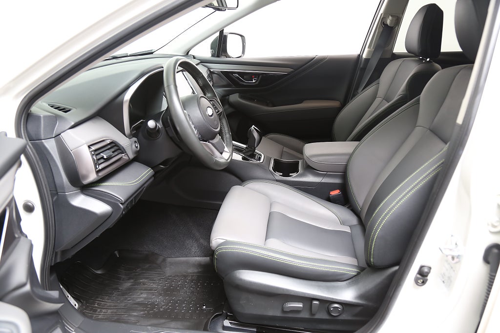 Subaru Outback 2,5i 169hk 4WD XFuel Field AWD Aut Dragkrok 2023