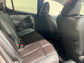 Halvkombi Nissan Leaf 8 av 20