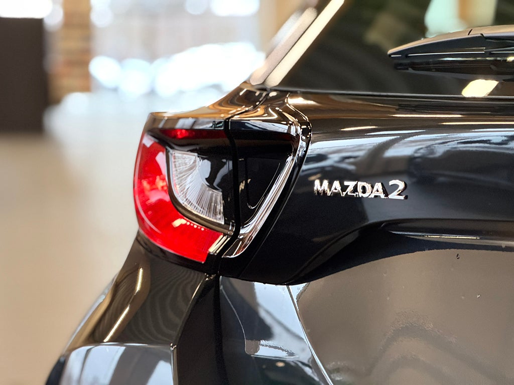 Mazda 2 Hybrid Centre-line / Backkamera / Adaptiv farthållare /