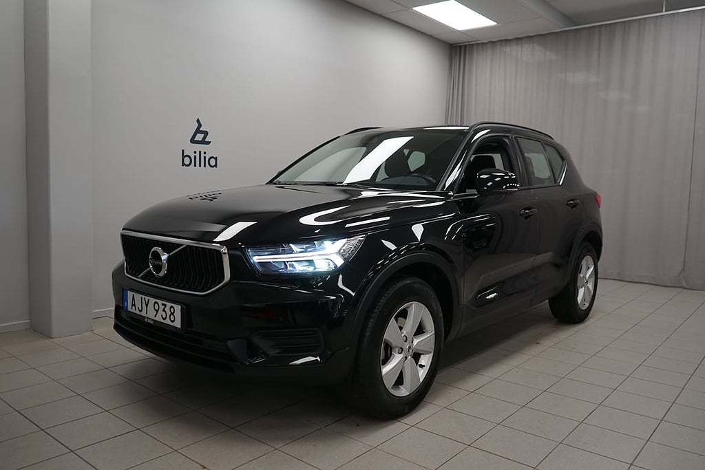 Volvo XC40 T2 FWD Momentum Core | Automat |