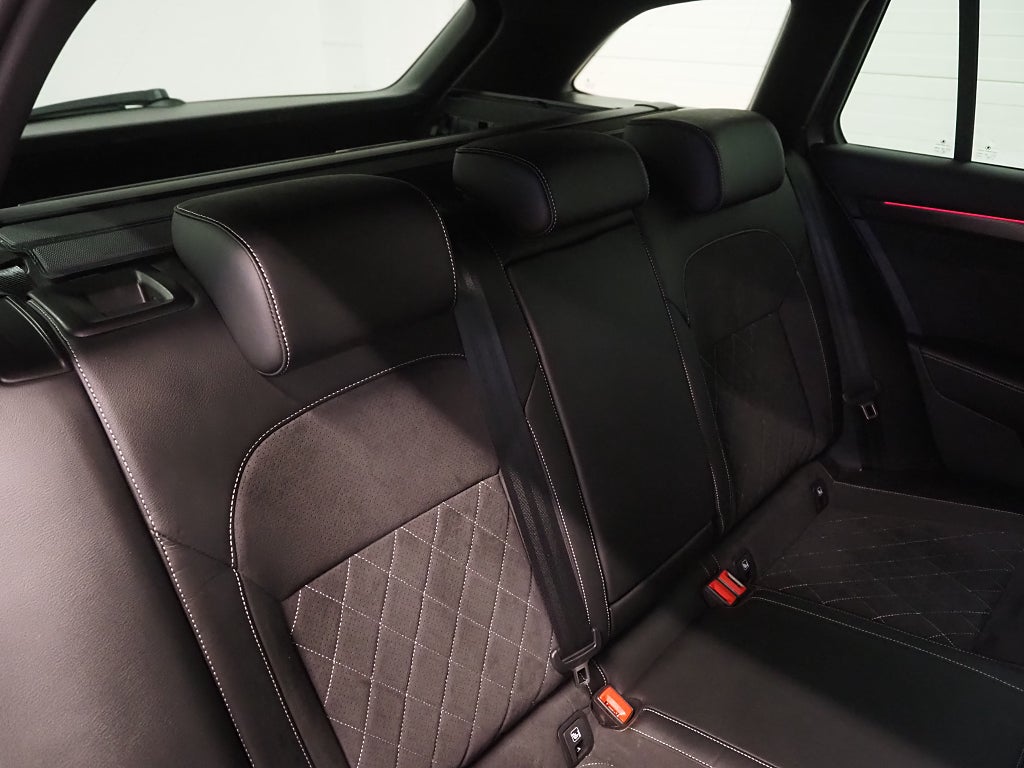 Skoda Superb iV 218hk  Sportline |Cockpit|Drag|Värmare| 2021