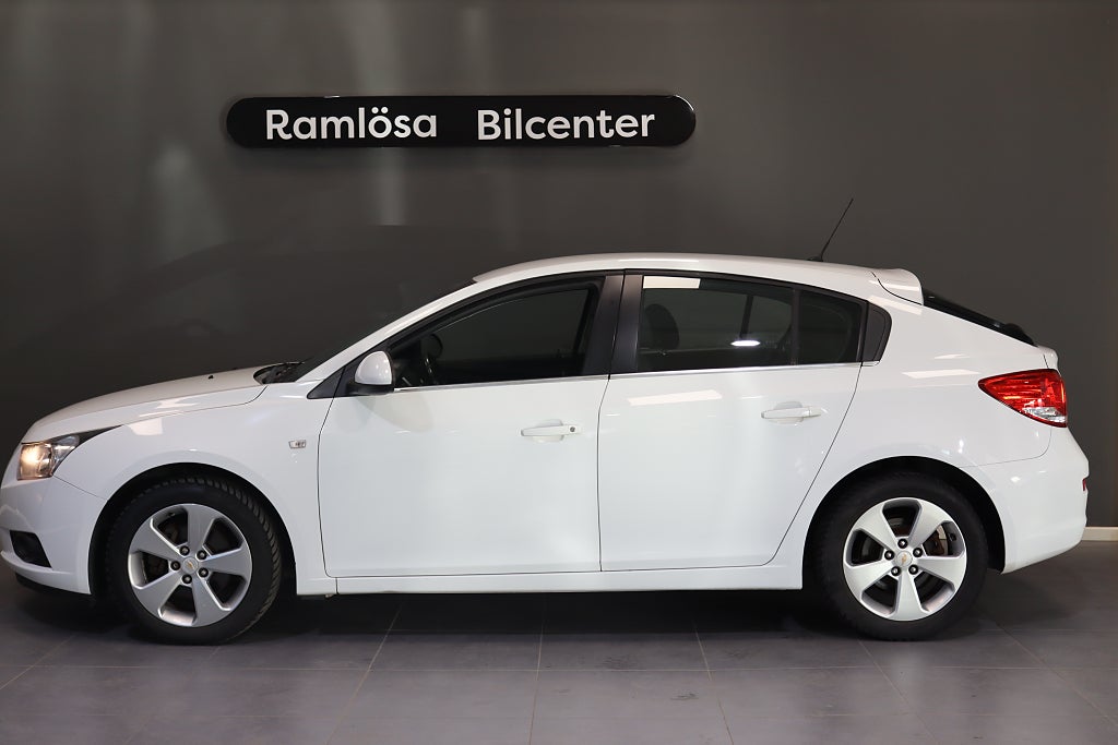 Chevrolet Cruze Halvkombi 1.7 TD VCDi Euro 5/NyBes /Nyservad