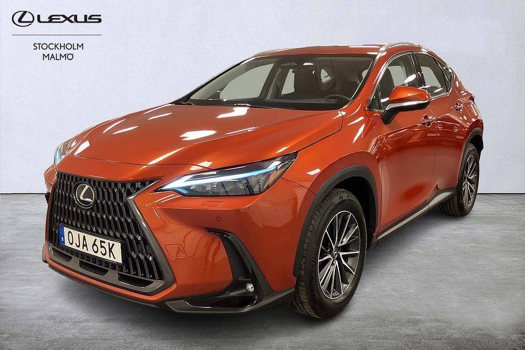 Lexus NX 350h Business Teknikpaket 242hk P-värm Backkamera Keyless Skinn 