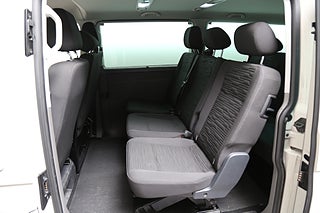 Minibuss Volkswagen Caravelle 23 av 25