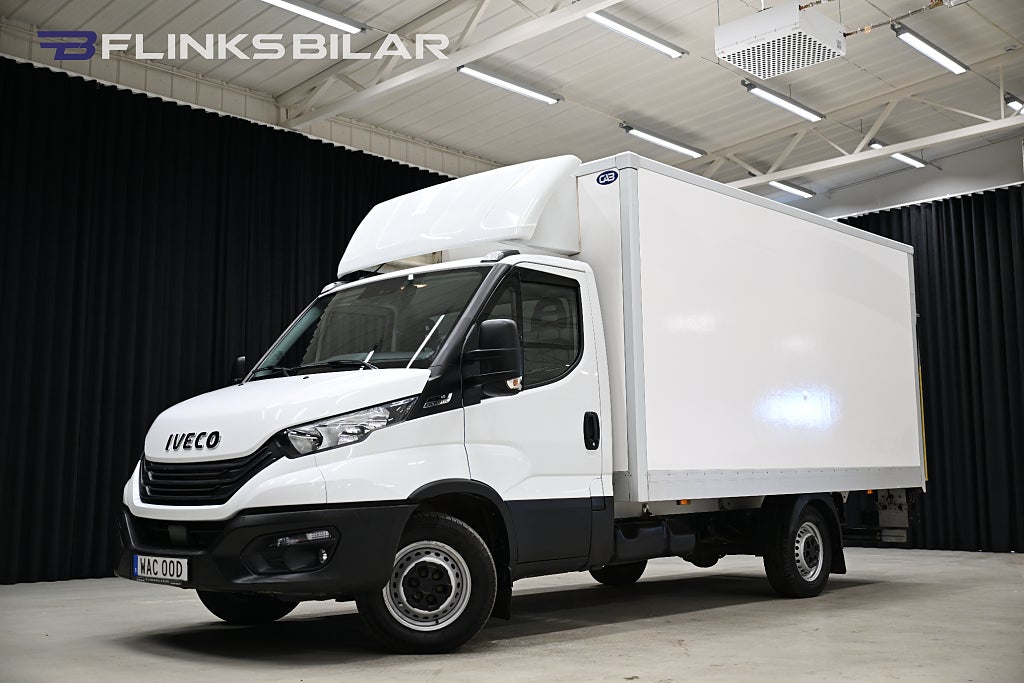 Iveco Daily 136HK Automat|Volymskåp|Bg-lyft|Sidodörr|Backkamera