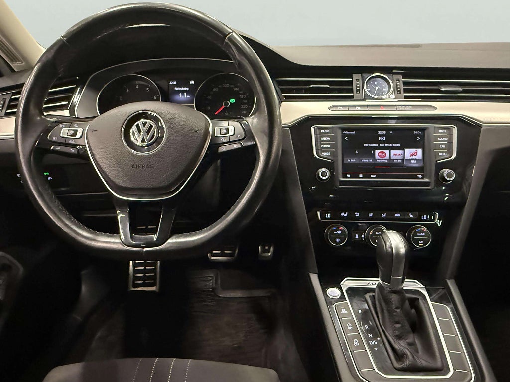 Volkswagen Passat Alltrack 2.0 TSI 4Motion Alltrack DSG 220 HK Full servad - miniatyr 11