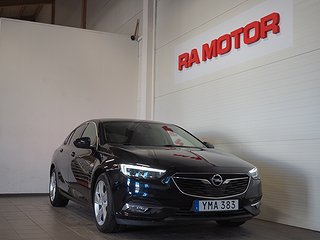 Halvkombi Opel Insignia