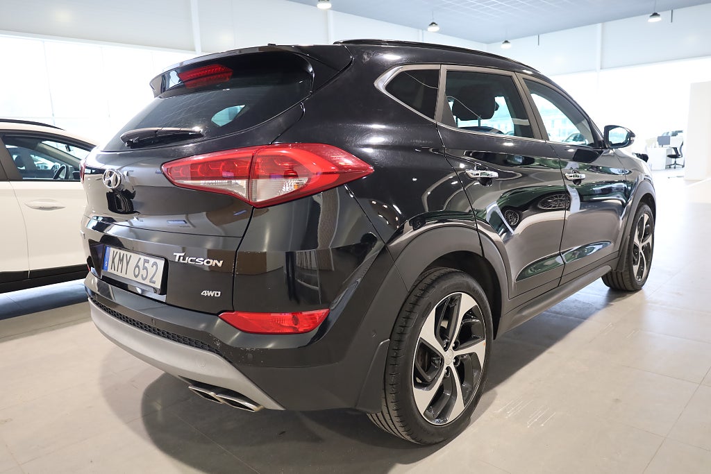 Hyundai Tucson 2.0 CRDi 4WD Premium Pano Navi Kamera M-Värme Läder 2017