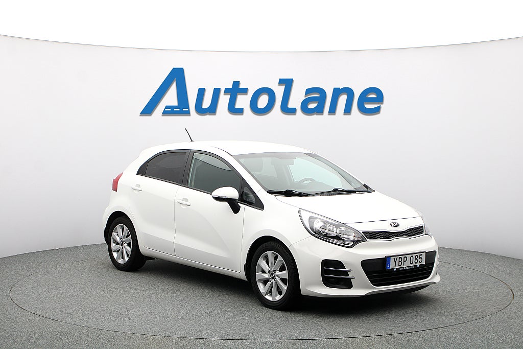 Kia Rio 5-dörrar Låga mil, *Kampanj 3,95% ränta* 109hk