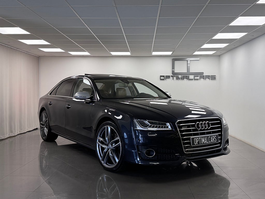 Audi A8 L 3.0TDi Q V6 Svensksåld Panorama BOSE S8-Optik