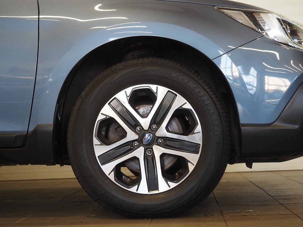 Subaru Outback 2.5 175hk 4WD Lineartronic Ridge |Värmare|Kamera|