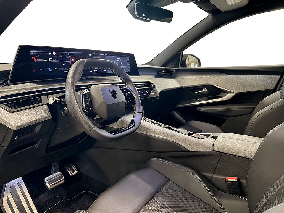 Bild på Peugeot E-3008 Edition+ - DEMO