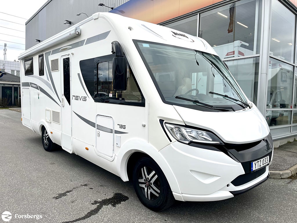 McLouis NEVIS 73 / HYDRAULISKA STÖDBEN / INVERTER / LÅNGBÄDD / INET