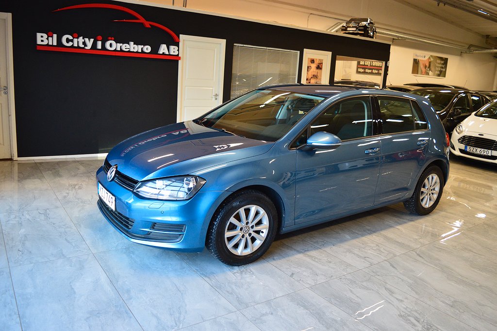 Volkswagen Golf 1.6 TDI (110hk) DPF BMT / 2-Ägare / Carplay / Nyservad & Besikt