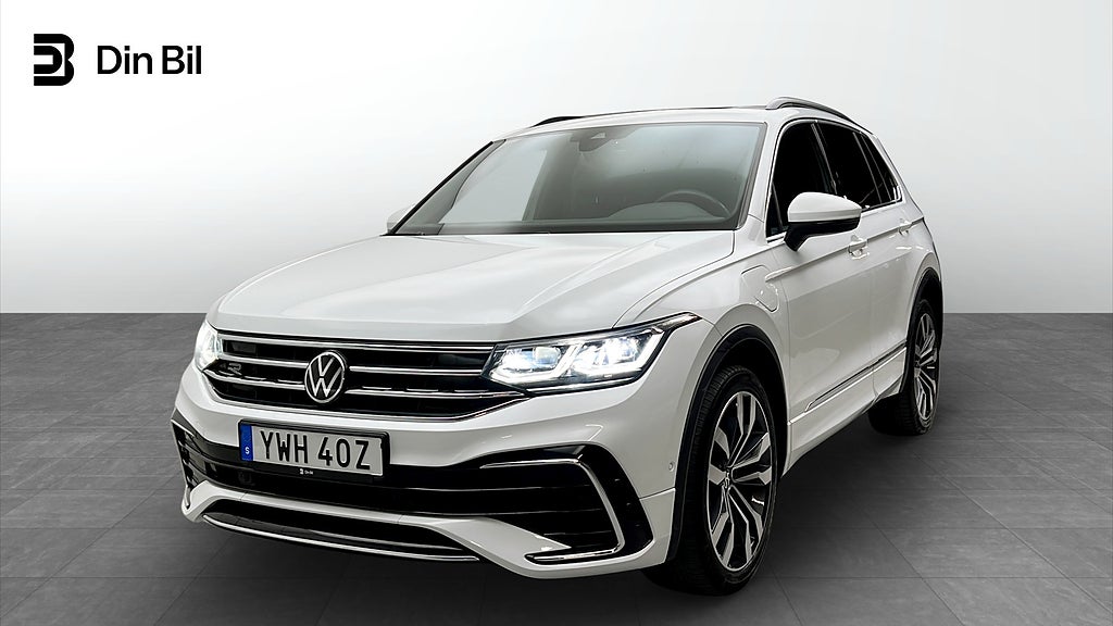 Volkswagen Tiguan eHybrid DSG R-Line Panorama DCC Läderklädsel